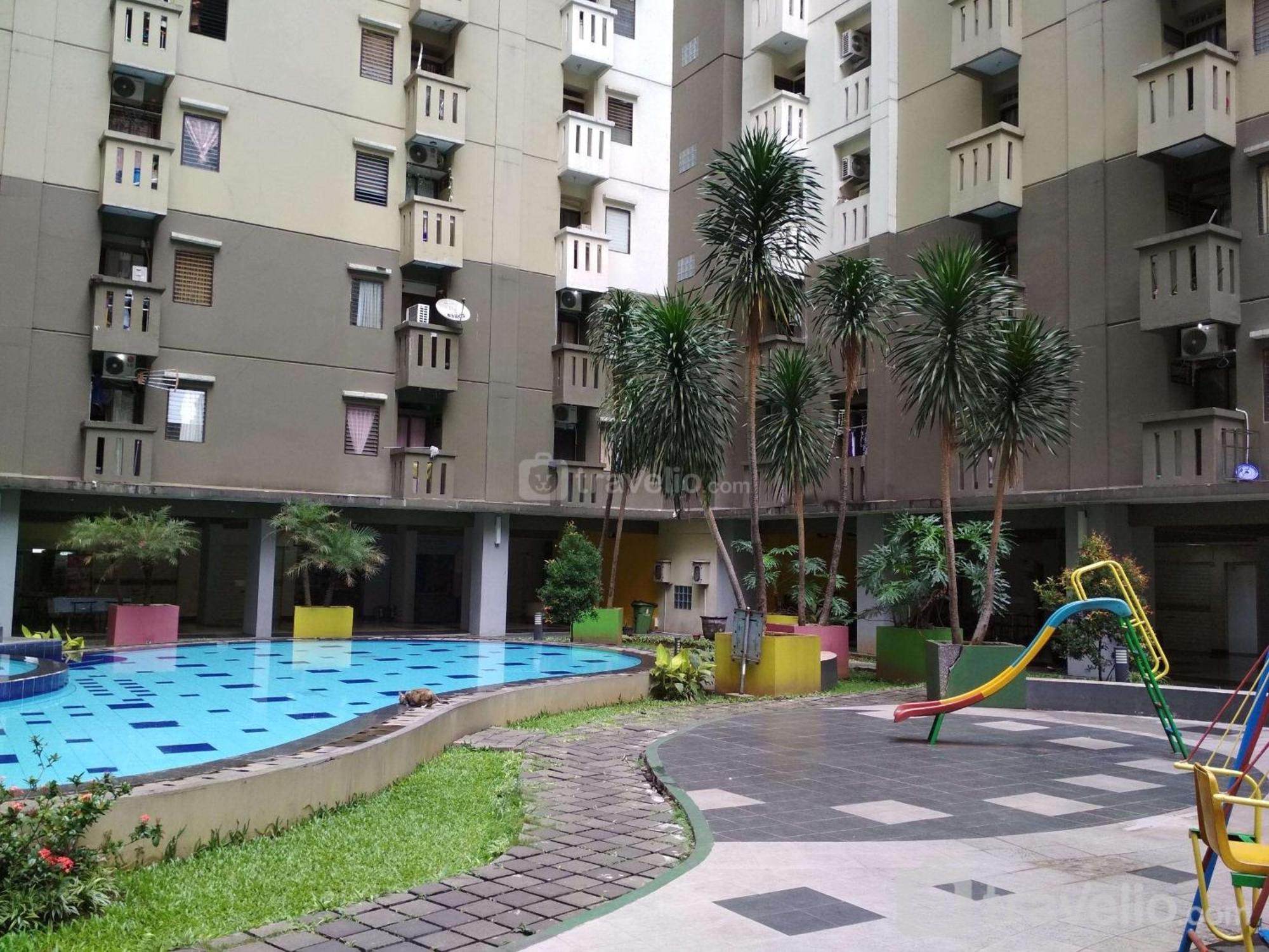 Private & Stylish 2br At Gateway Ahmad Yani Cicadas By Travelio